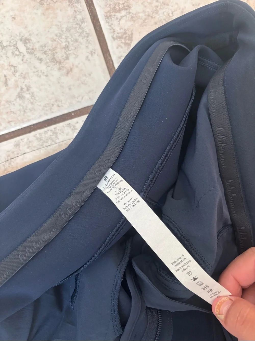 Lululemon On the Move Pant Light size 2  DESIGNED FOR OFFICE TRAVEL COMMUTE